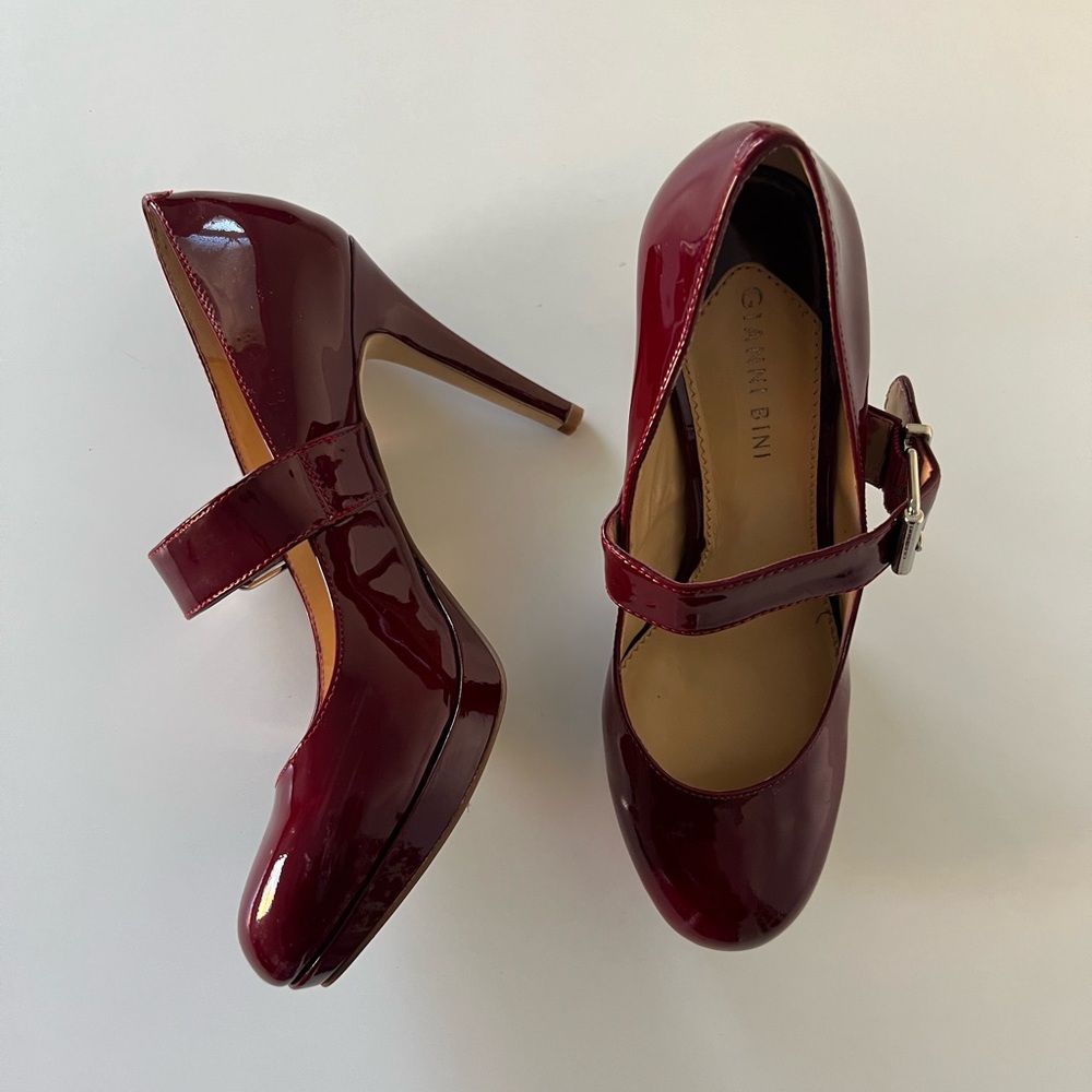 Deep Red Gianni Bini Heels